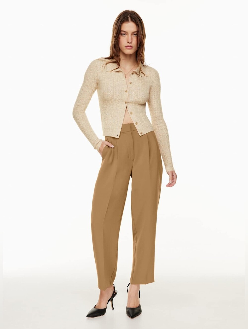 Price Firm 🍓  Flawed Aritzia Wilfred Carrot Pants